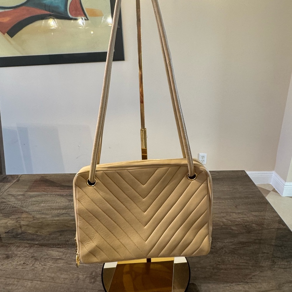 Authentic CHANEL Vintage Shoulder/Crossbody Bag